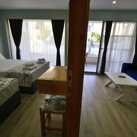 Thales Butik Holiday home *